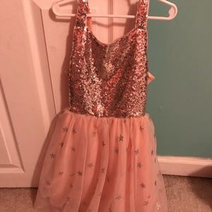 Girls dress